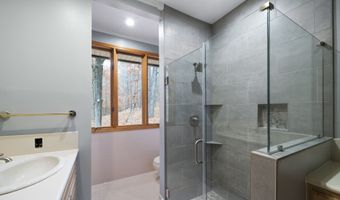 3289 Floyd Springs Rd NE, Armuchee, GA 30105