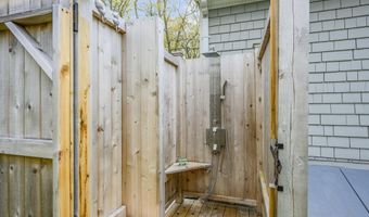 122 Salt Rock Rd, Barnstable, MA 02630