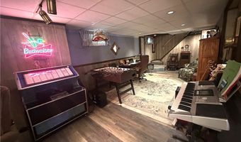 7720 Rice Rd, Amherst, OH 44001