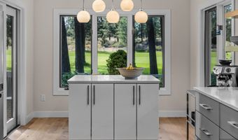 60733 Willow Creek Loop, Bend, OR 97702