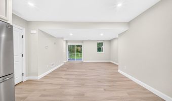 6 Mchugh Ave, Billerica, MA 01821
