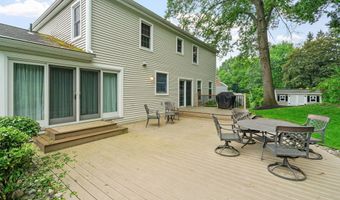 17 Greyledge Dr, Albany, NY 12211