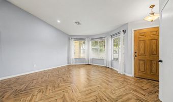 5330 W Whitten St, Chandler, AZ 85226