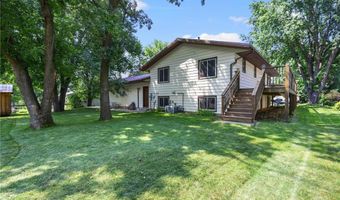 135 Knollwood St W, Annandale, MN 55302