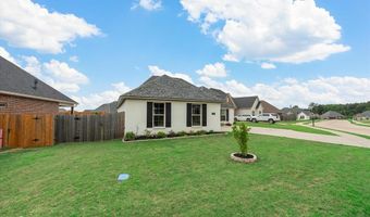 37 Crowder Dr, Benton, LA 71006