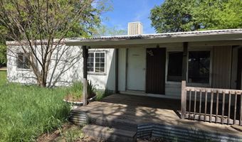 5419 Shady Ln, Anderson, CA 96007