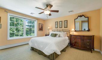 54 Liberty Ln, Barrington, NH 03825