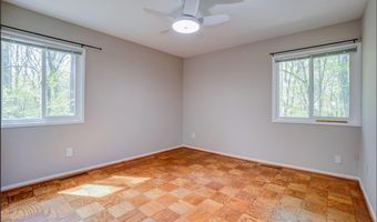 8428 MAGRUDER MILL Ct, Bethesda, MD 20817