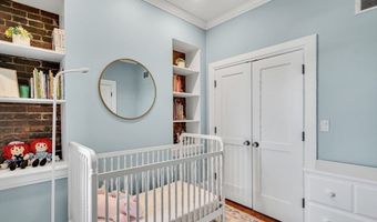 284 Bunker Hill St 4, Boston, MA 02129