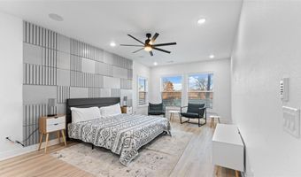 1145 NE Monroe St, Bentonville, AR 72712