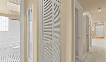 922 MADISON St NW 304, Washington, DC 20011