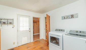 61 Bignon St, Barnwell, SC 29812