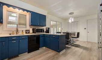 13795 Overcrest St NE, Alliance, OH 44601