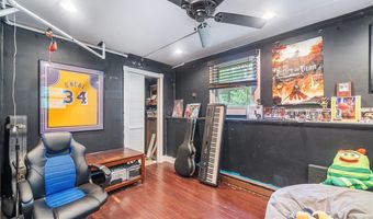 18 Magnolia Ln, Coventry, RI 02816