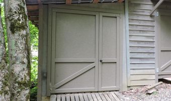 963 Melton Branch Rd, Bakersville, NC 28705