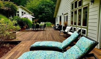 186 Lindholm Ln, Arcata, CA 95521