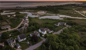 110 HOUSTON Ave, Narragansett, RI 02882