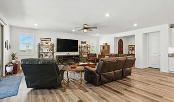 2313 E Lincoln Ave, Escondido, CA 92027