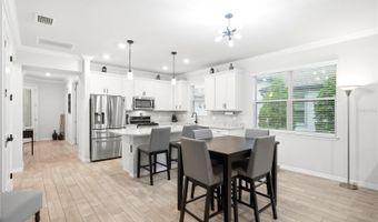 6332 CLIVEDEN Ct, Apollo Beach, FL 33572