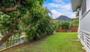 45-592 Paleka Rd B, Kaneohe, HI 96744