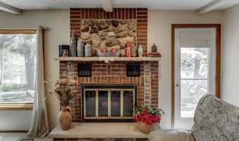 1076 Rainy Lake Rd NW, Backus, MN 56435