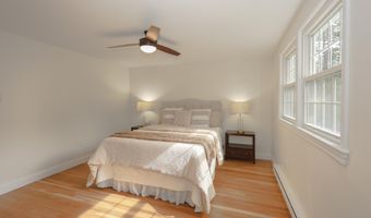9 Northfield Rd, Amherst, NH 03031
