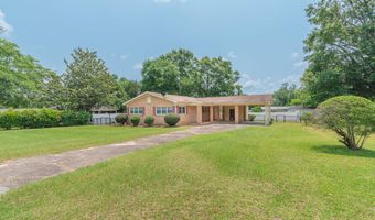 61 Bignon St, Barnwell, SC 29812