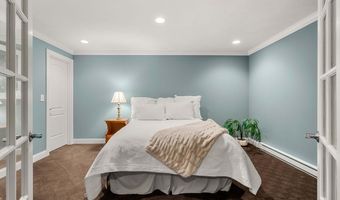 12 Amber Ln, Bedford, NH 03110