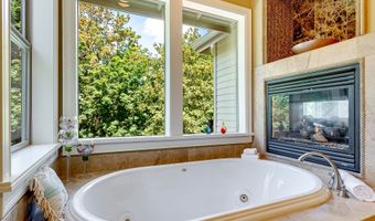 20871 S VISTA DEL LAGO Ct, Oregon City, OR 97045