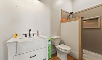 206 Main St, Bay St. Louis, MS 39520