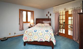 7854 Blue Moon Rd, Bucyrus, MO 65444
