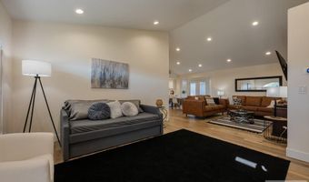 995 Edinburg Cir, Ammon, ID 83406