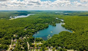 1 Bantry Ct, Alloway, NJ 07422