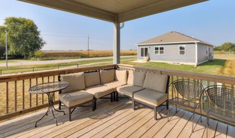 916 35th St SW, Altoona, IA 50009