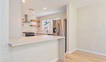 1956 N Roosevelt, Altadena, CA 91001