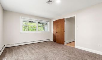 28 Olde Lantern Rd, Bedford, NH 03110