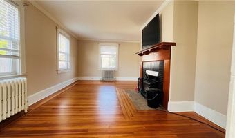 105 Bliss Rd, Newport, RI 02840
