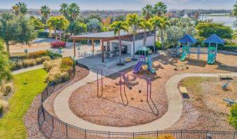7702 PARADISO Dr, Apollo Beach, FL 33572