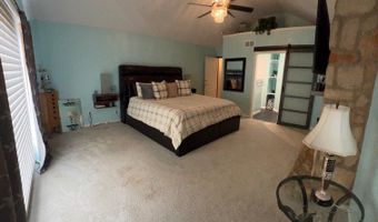 1 LONNIE Ct, Bear, DE 19701