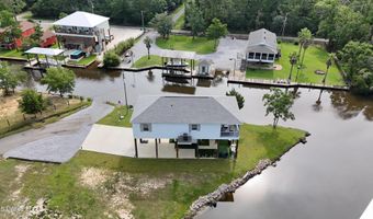 4039 Bonita St, Bay St. Louis, MS 39520