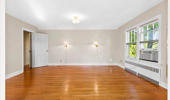 73 Oakwood St, Albany, NY 12208