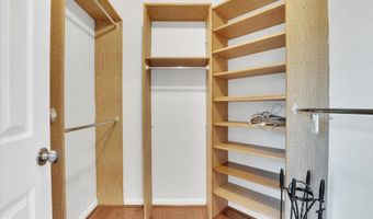 43564 GOLDEN Mdw, Ashburn, VA 20147