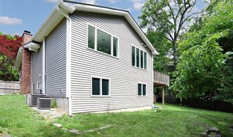 89 Regina Rd, Airmont, NY 10952