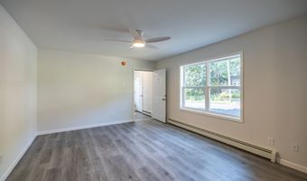 86 Western Ave, Auburn, ME 04210