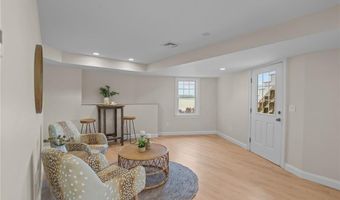 99 Boyce Ave, Barrington, RI 02806