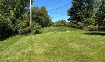 13 Chopin Pkwy, Amsterdam, NY 12010