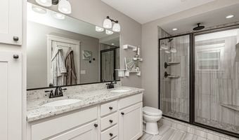 4116 NW Applewood St, Ankeny, IA 50023