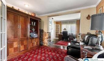2730 Chew St, Allentown, PA 18104