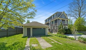 9 Casey Ct, Newport, RI 02840