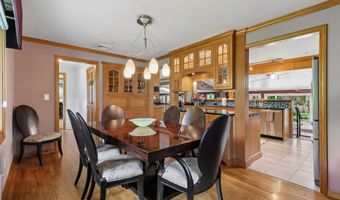 103 Glenbrook Dr, Cheshire, CT 06410
